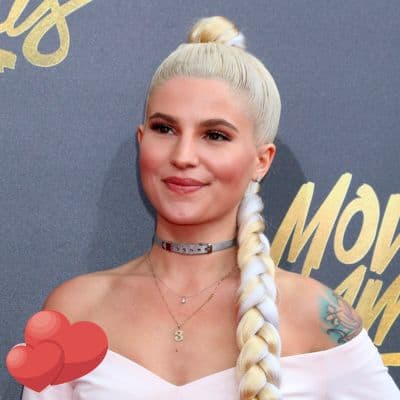 carly aquilno
